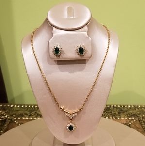 Emerald And Crystal Gold Necklace Set